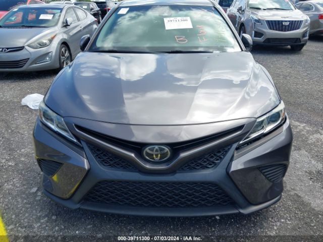 Photo 5 VIN: 4T1B11HK2JU101046 - TOYOTA CAMRY 