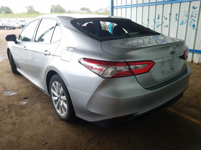 Photo 2 VIN: 4T1B11HK2JU106683 - TOYOTA CAMRY L 