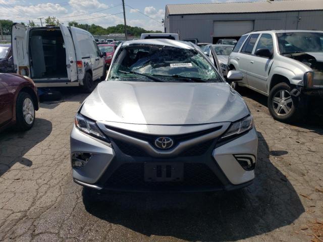 Photo 4 VIN: 4T1B11HK2JU115447 - TOYOTA CAMRY L 