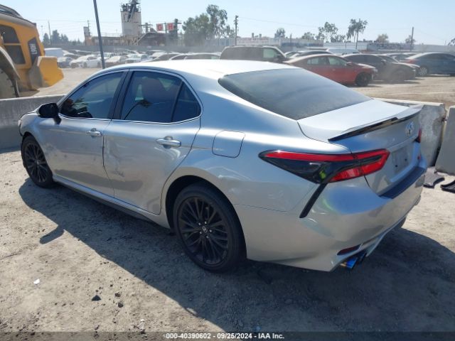 Photo 2 VIN: 4T1B11HK2JU125850 - TOYOTA CAMRY 