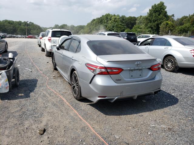 Photo 2 VIN: 4T1B11HK2JU130305 - TOYOTA CAMRY L 