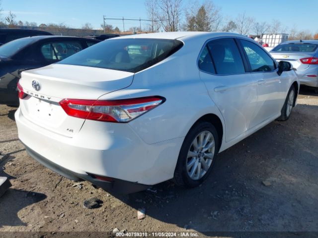 Photo 3 VIN: 4T1B11HK2JU131566 - TOYOTA CAMRY 