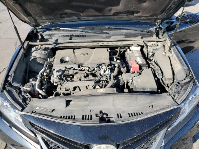 Photo 10 VIN: 4T1B11HK2JU135049 - TOYOTA CAMRY 