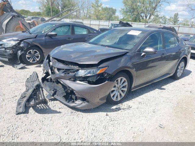 Photo 1 VIN: 4T1B11HK2JU140042 - TOYOTA CAMRY 