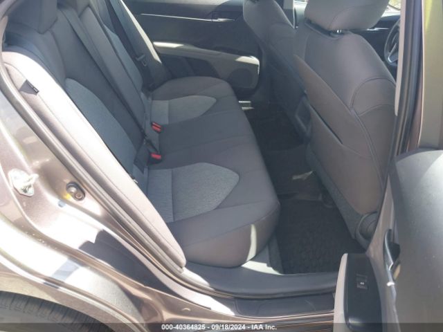 Photo 7 VIN: 4T1B11HK2JU140042 - TOYOTA CAMRY 