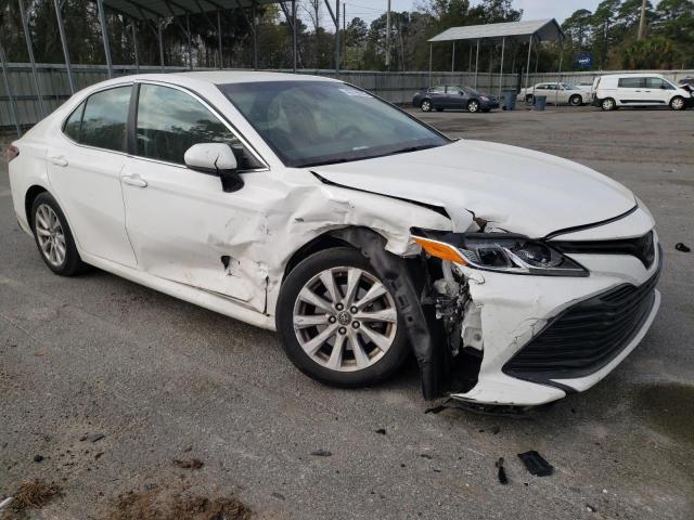 Photo 3 VIN: 4T1B11HK2JU140350 - TOYOTA CAMRY L 