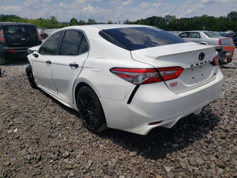 Photo 2 VIN: 4T1B11HK2JU142504 - TOYOTA CAMRY L 