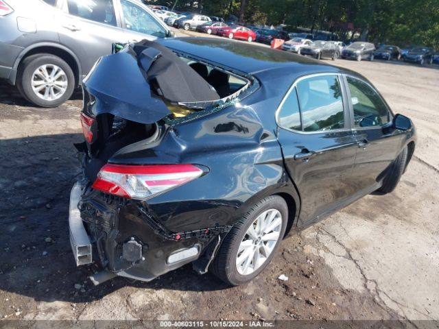 Photo 3 VIN: 4T1B11HK2JU143345 - TOYOTA CAMRY 