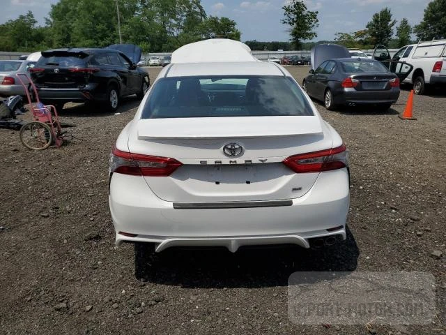 Photo 5 VIN: 4T1B11HK2JU146360 - TOYOTA CAMRY 