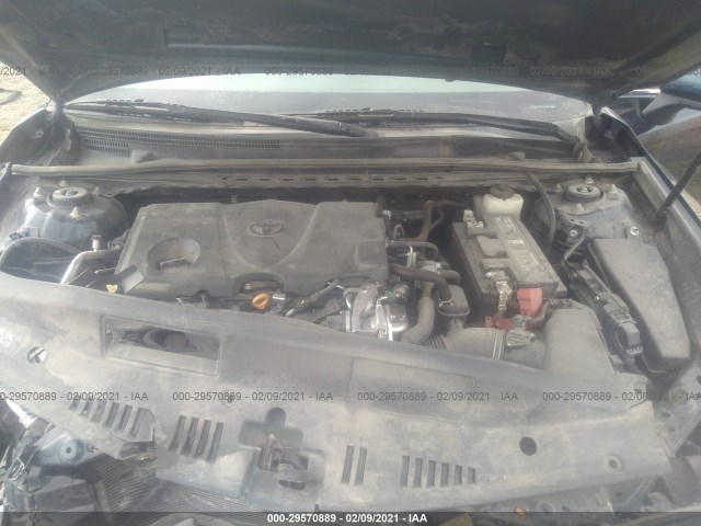 Photo 9 VIN: 4T1B11HK2JU504055 - TOYOTA CAMRY 