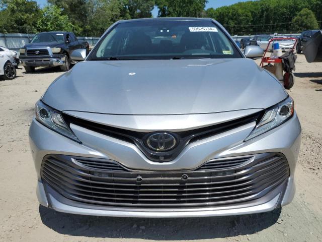 Photo 4 VIN: 4T1B11HK2JU524774 - TOYOTA CAMRY 