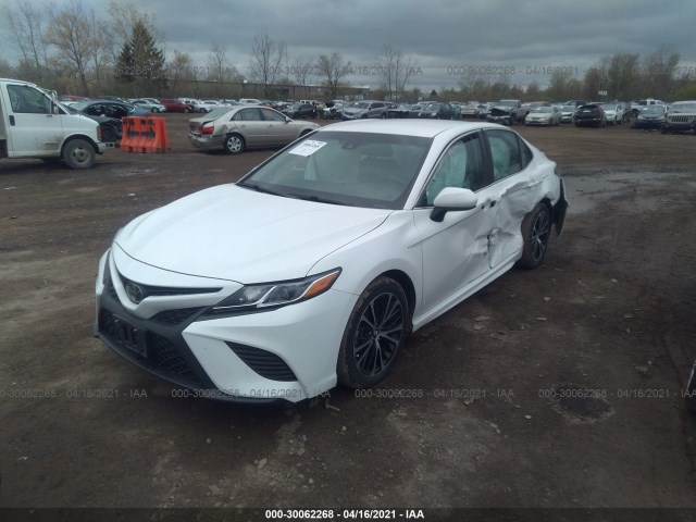 Photo 1 VIN: 4T1B11HK2JU538903 - TOYOTA CAMRY 