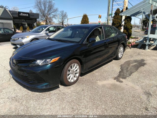 Photo 1 VIN: 4T1B11HK2JU541140 - TOYOTA CAMRY 