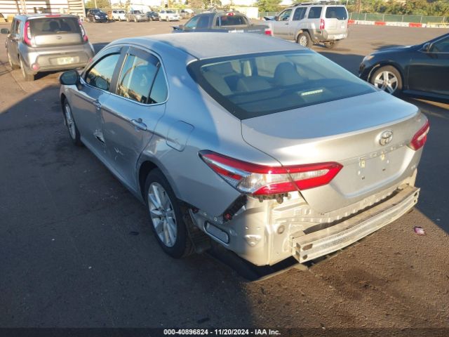 Photo 5 VIN: 4T1B11HK2JU555068 - TOYOTA CAMRY 