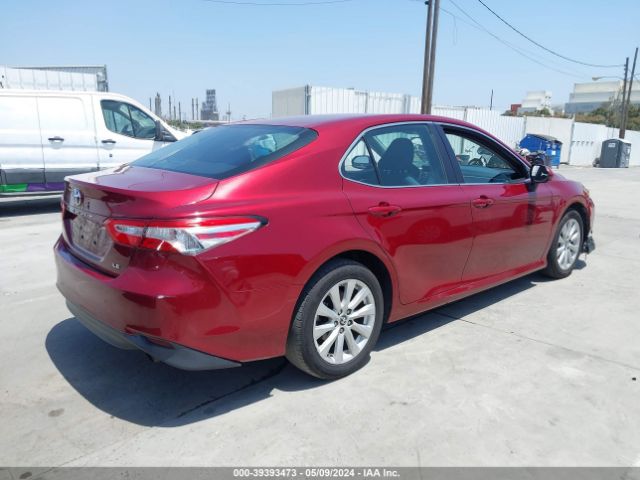 Photo 3 VIN: 4T1B11HK2JU560111 - TOYOTA CAMRY 