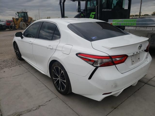 Photo 2 VIN: 4T1B11HK2JU580858 - TOYOTA CAMRY L 