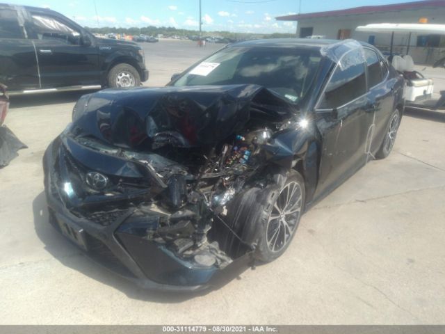 Photo 1 VIN: 4T1B11HK2JU581587 - TOYOTA CAMRY 