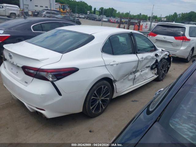 Photo 3 VIN: 4T1B11HK2JU583565 - TOYOTA CAMRY 