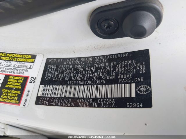 Photo 8 VIN: 4T1B11HK2JU583565 - TOYOTA CAMRY 