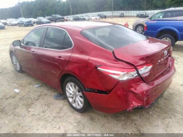 Photo 2 VIN: 4T1B11HK2JU584487 - TOYOTA CAMRY 