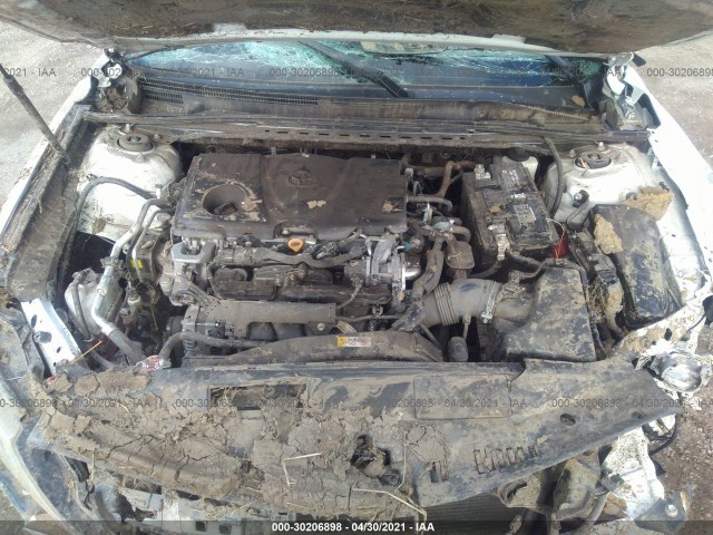 Photo 9 VIN: 4T1B11HK2JU586188 - TOYOTA CAMRY 