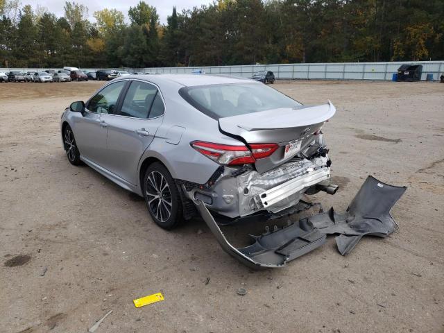 Photo 2 VIN: 4T1B11HK2JU589429 - TOYOTA CAMRY L 