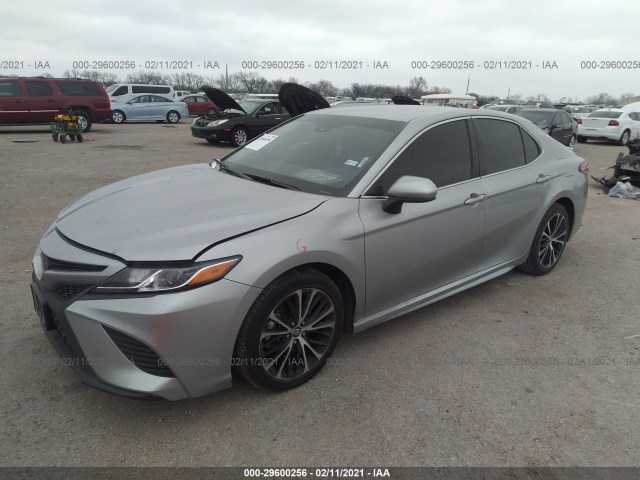 Photo 1 VIN: 4T1B11HK2JU591200 - TOYOTA CAMRY 