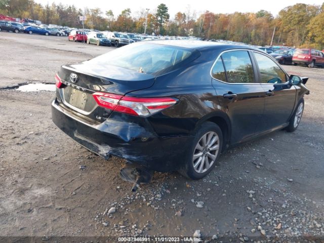 Photo 3 VIN: 4T1B11HK2JU592461 - TOYOTA CAMRY 