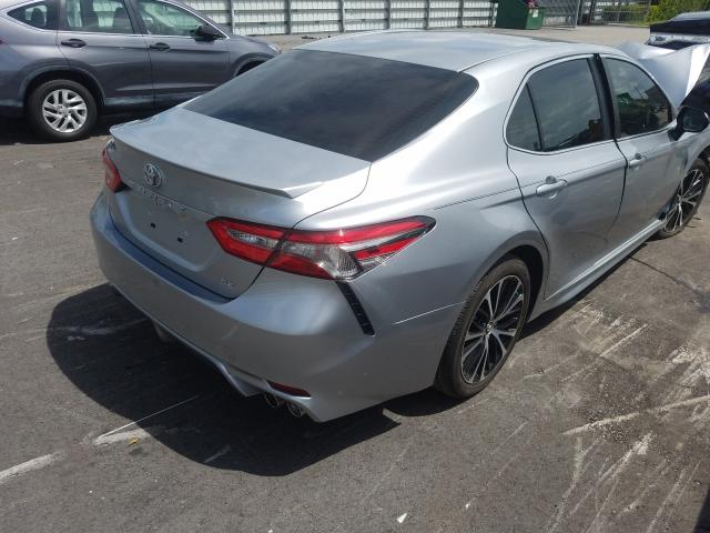 Photo 3 VIN: 4T1B11HK2JU592847 - TOYOTA CAMRY L 