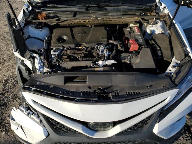 Photo 10 VIN: 4T1B11HK2JU611901 - TOYOTA CAMRY L 