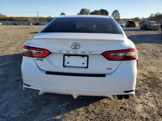 Photo 5 VIN: 4T1B11HK2JU611901 - TOYOTA CAMRY L 