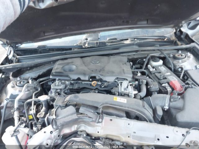 Photo 9 VIN: 4T1B11HK2JU613065 - TOYOTA CAMRY 