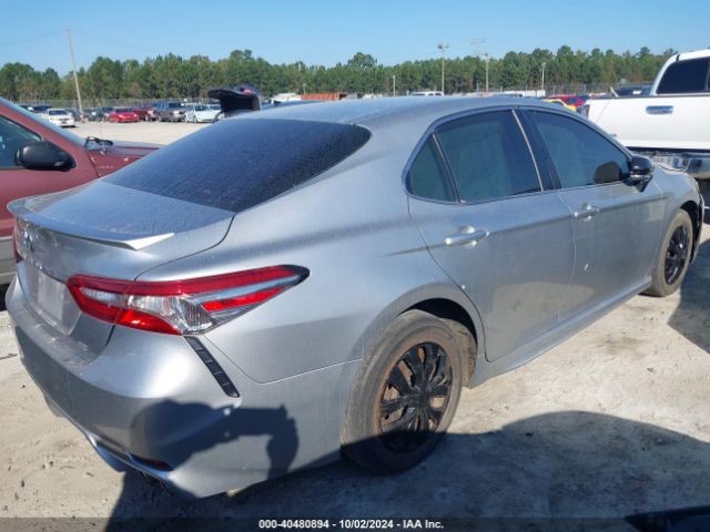 Photo 3 VIN: 4T1B11HK2JU615477 - TOYOTA CAMRY 