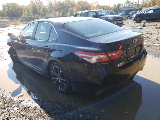 Photo 2 VIN: 4T1B11HK2JU621618 - TOYOTA CAMRY L 