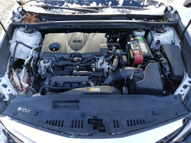 Photo 10 VIN: 4T1B11HK2JU623160 - TOYOTA CAMRY 