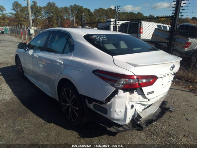 Photo 2 VIN: 4T1B11HK2JU625006 - TOYOTA CAMRY 