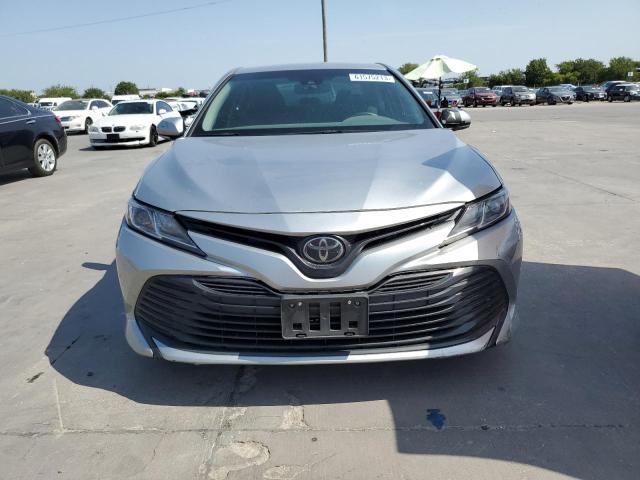 Photo 4 VIN: 4T1B11HK2JU635874 - TOYOTA CAMRY 