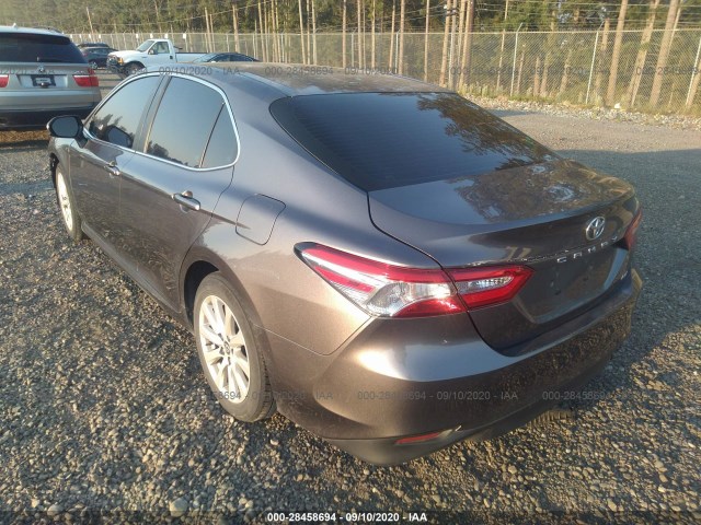 Photo 2 VIN: 4T1B11HK2JU639035 - TOYOTA CAMRY 