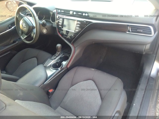 Photo 4 VIN: 4T1B11HK2JU639035 - TOYOTA CAMRY 