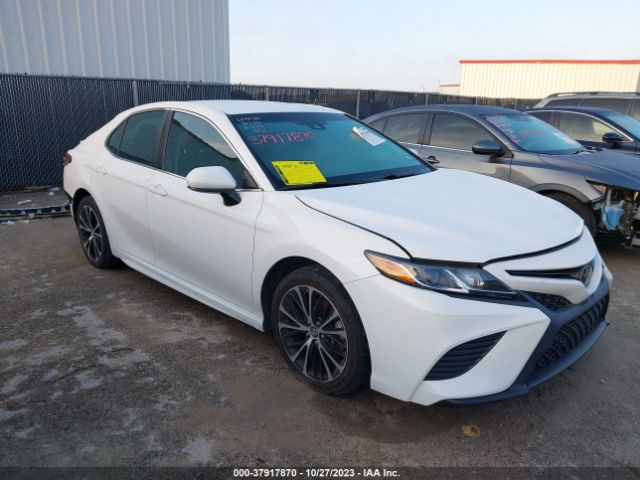 Photo 0 VIN: 4T1B11HK2JU644123 - TOYOTA CAMRY 