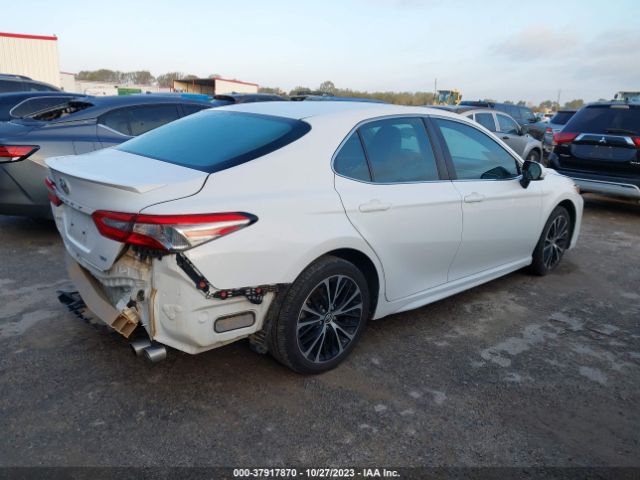 Photo 3 VIN: 4T1B11HK2JU644123 - TOYOTA CAMRY 