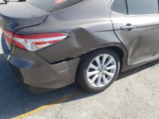 Photo 8 VIN: 4T1B11HK2JU644705 - TOYOTA CAMRY L 