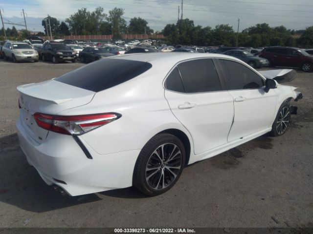 Photo 3 VIN: 4T1B11HK2JU647832 - TOYOTA CAMRY 