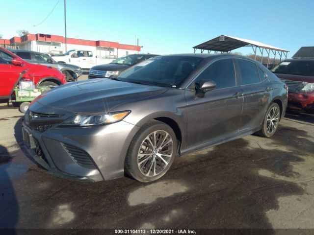 Photo 1 VIN: 4T1B11HK2JU666669 - TOYOTA CAMRY 