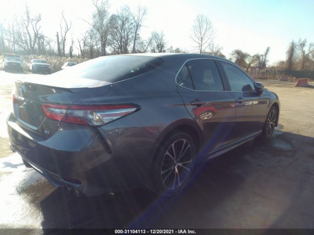 Photo 3 VIN: 4T1B11HK2JU666669 - TOYOTA CAMRY 