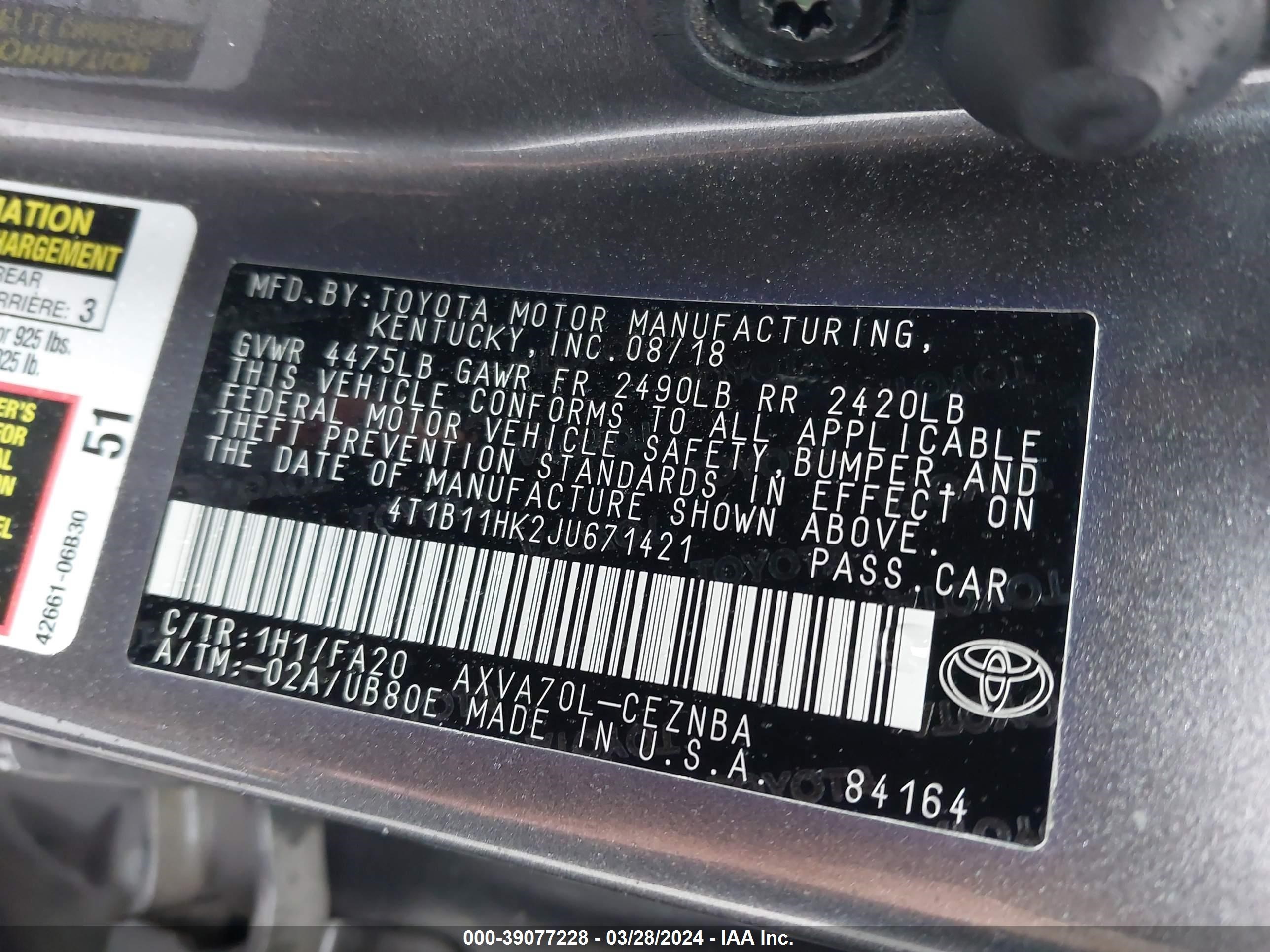 Photo 8 VIN: 4T1B11HK2JU671421 - TOYOTA CAMRY 