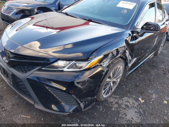 Photo 5 VIN: 4T1B11HK2JU672715 - TOYOTA CAMRY 