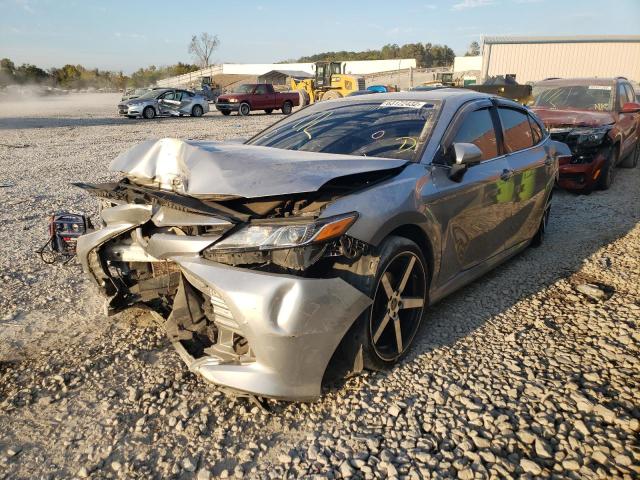 Photo 1 VIN: 4T1B11HK2JU677042 - TOYOTA CAMRY L 