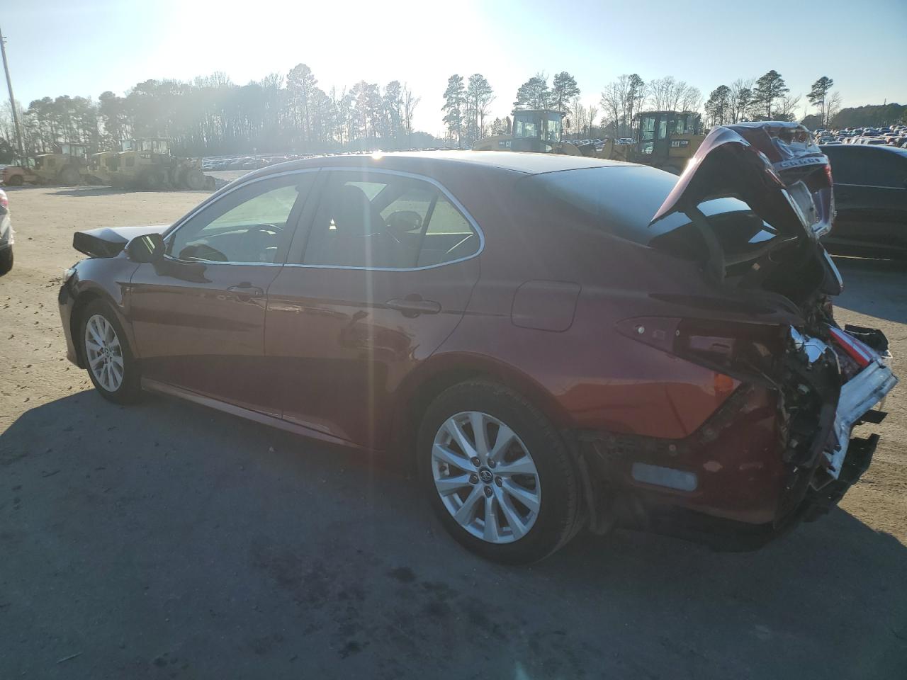 Photo 1 VIN: 4T1B11HK2JU678014 - TOYOTA CAMRY 