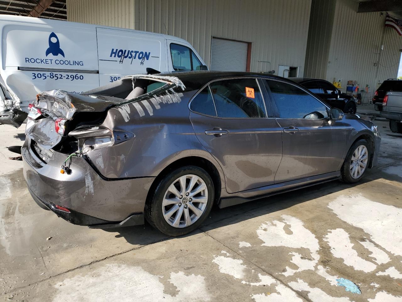 Photo 2 VIN: 4T1B11HK2KU179814 - TOYOTA CAMRY 